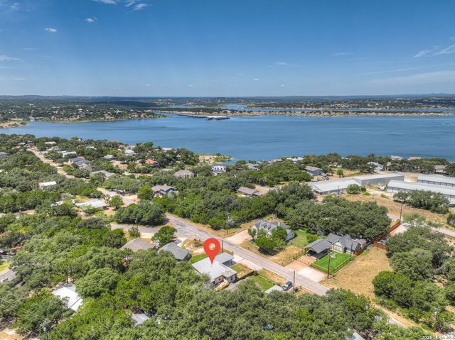 1630 Canyon Edge, Canyon Lake, TX 78133