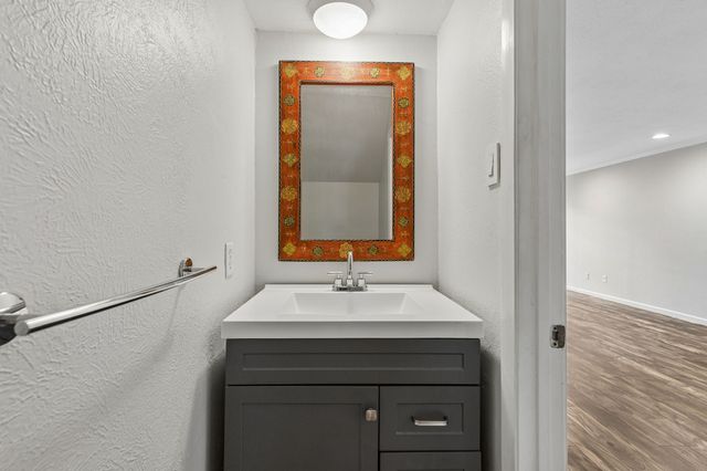 4017 Buena Vista Street 103, Dallas, TX 75204