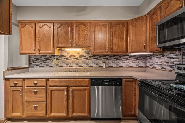 323 Forest Park Rd Apt 7-4, Madison, TN 37115