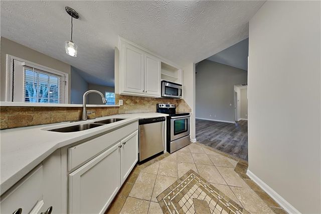 1280 Waterwood Drive, Loganville, GA 30052