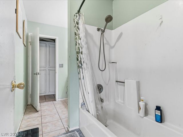 6648 Gazelle Drive, Las Vegas, NV 89108