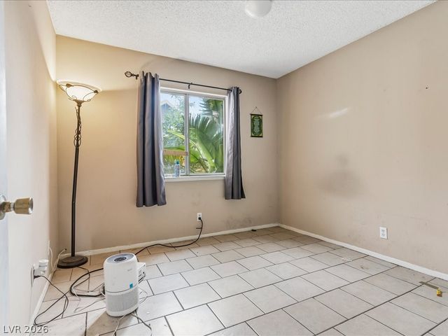 6648 Gazelle Drive, Las Vegas, NV 89108