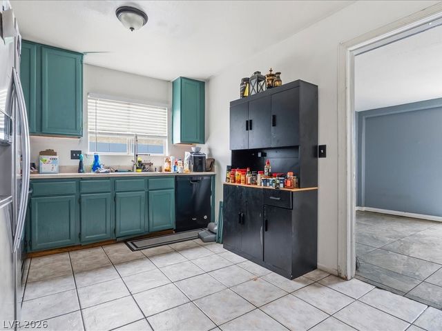 6648 Gazelle Drive, Las Vegas, NV 89108