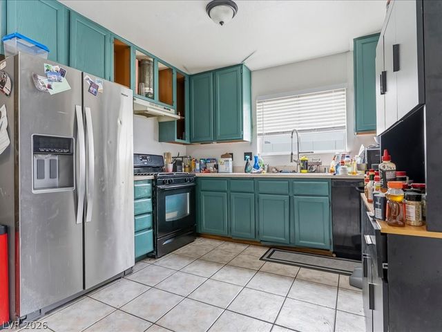 6648 Gazelle Drive, Las Vegas, NV 89108