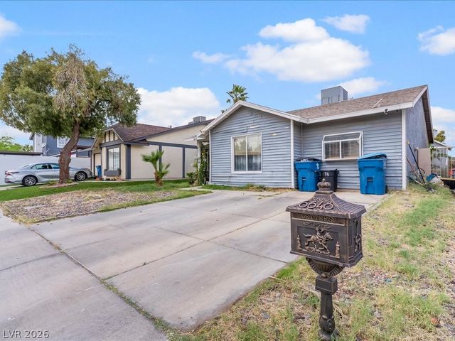 6648 Gazelle Drive, Las Vegas, NV 89108
