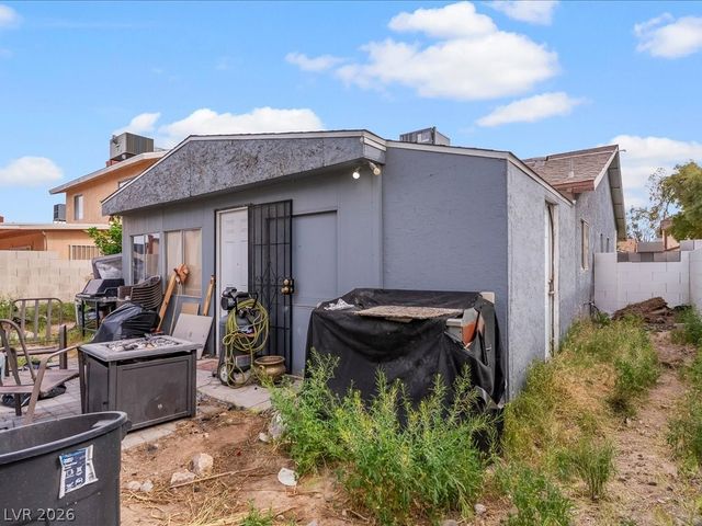 6648 Gazelle Drive, Las Vegas, NV 89108