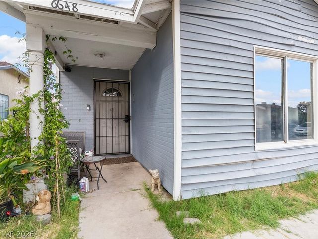 6648 Gazelle Drive, Las Vegas, NV 89108