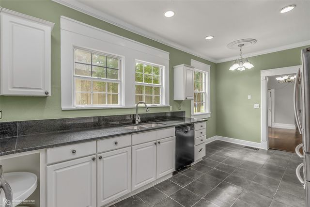 409 Forest Avenue, Shreveport, LA 71104