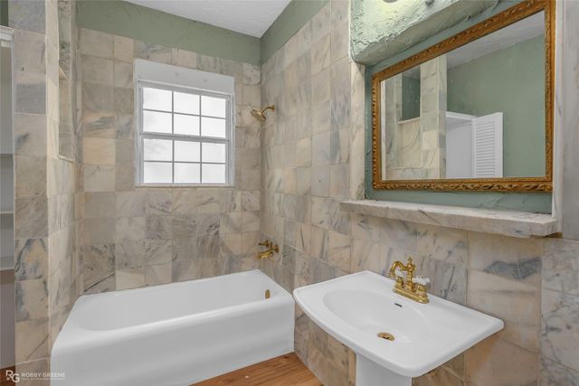 409 Forest Avenue, Shreveport, LA 71104