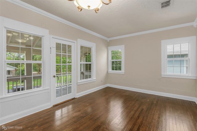 409 Forest Avenue, Shreveport, LA 71104