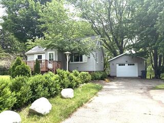 67741 County Road 388, Geneva Twp, MI 49090