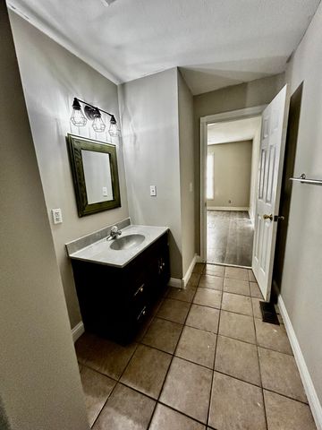 1865 Kentucky 698, Stanford, KY 40484