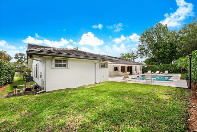 10422 SW 121st Street, Miami, FL 33176