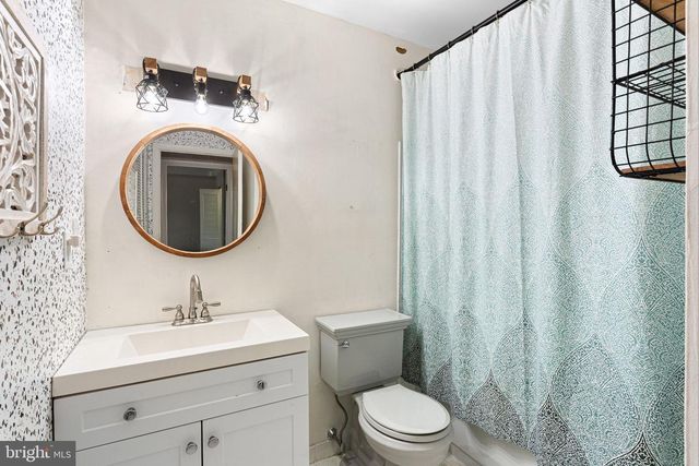 1078 HARBOUR DR, Palmyra, NJ 08065