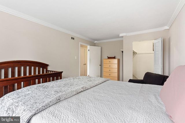 1078 HARBOUR DR, Palmyra, NJ 08065