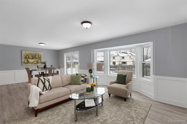 39122 Roland Drive, Sterling Heights, MI 48310