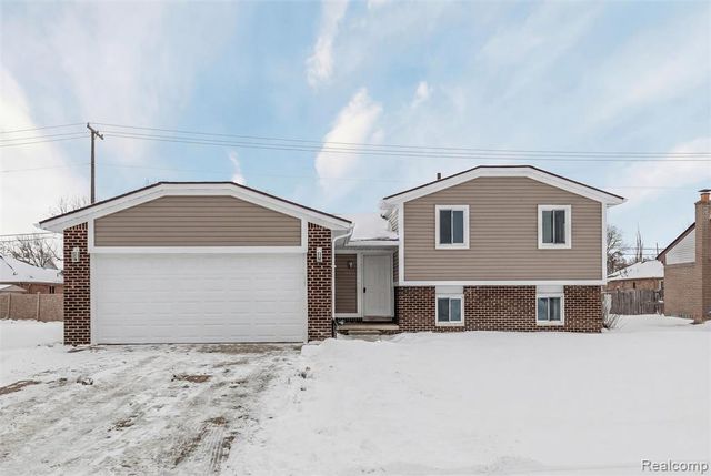 39122 Roland Drive, Sterling Heights, MI 48310