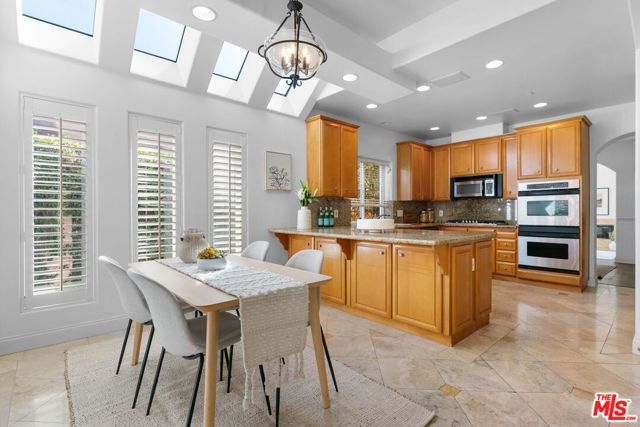 11840 Rowles Court, Los Angeles, CA 90066