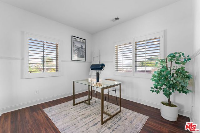 11840 Rowles Court, Los Angeles, CA 90066