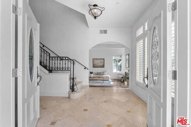 11840 Rowles Court, Los Angeles, CA 90066