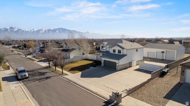 5339 WEST LEGACY HILL DR, West Jordan, UT 84081