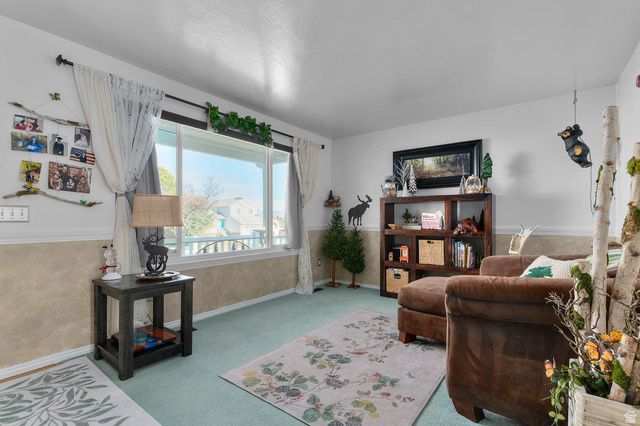 5339 WEST LEGACY HILL DR, West Jordan, UT 84081