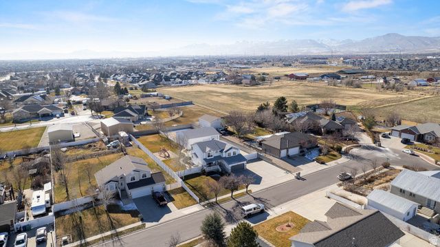 5339 WEST LEGACY HILL DR, West Jordan, UT 84081