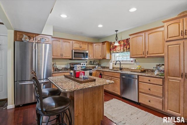 64 Marchelle Avenue, Springfield, IL 62702