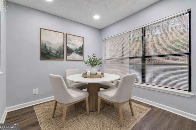 1502 Huntingdon chase, Atlanta, GA 30350