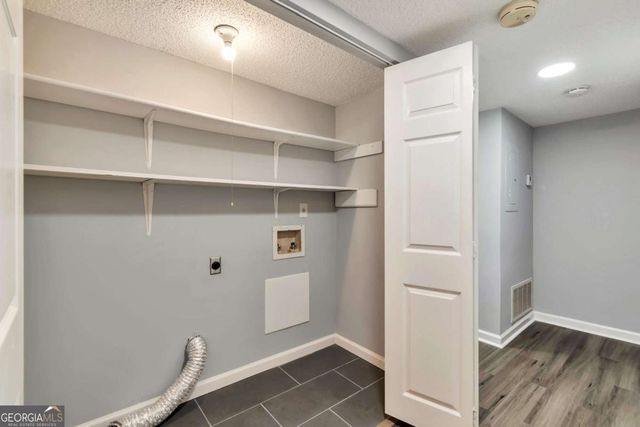 1502 Huntingdon chase, Atlanta, GA 30350