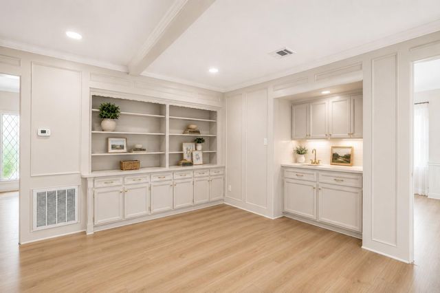 6302 Meadowtrace Drive, Spring, TX 77389