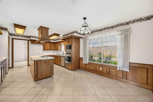 6302 Meadowtrace Drive, Spring, TX 77389