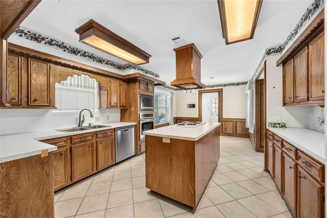 6302 Meadowtrace Drive, Spring, TX 77389