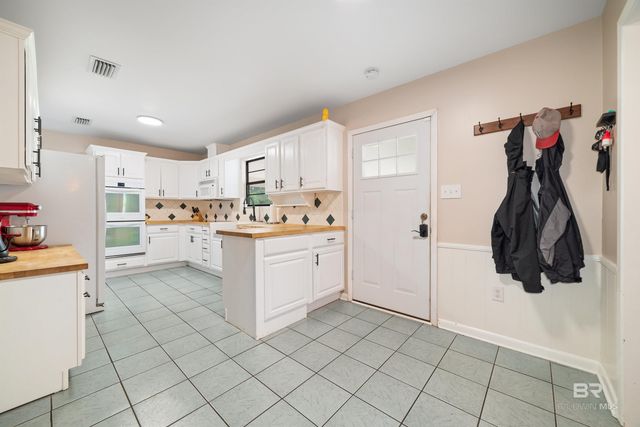 1410 S Juniper Street, Foley, AL 36535
