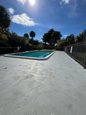 540 SE 2nd Avenue, Deerfield Beach, FL 33441