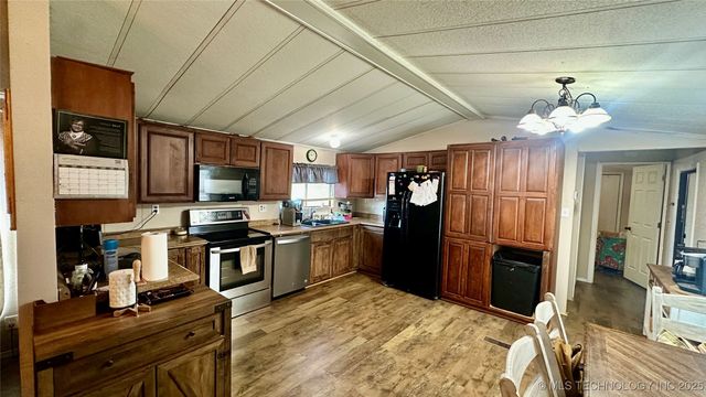 5893 Newport, Lone Grove, OK 73443