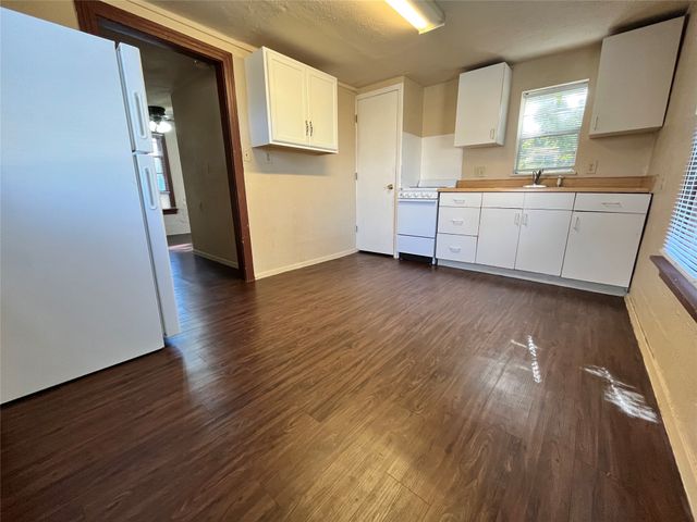 511 W Collins Street, Denton, TX 76201