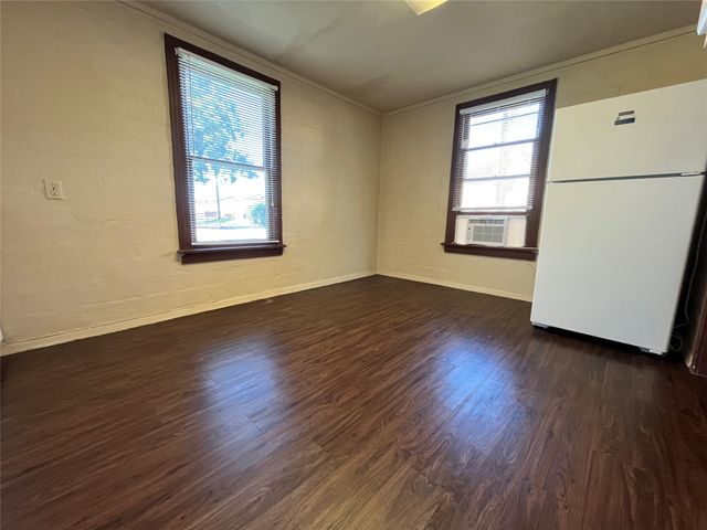 511 W Collins Street, Denton, TX 76201