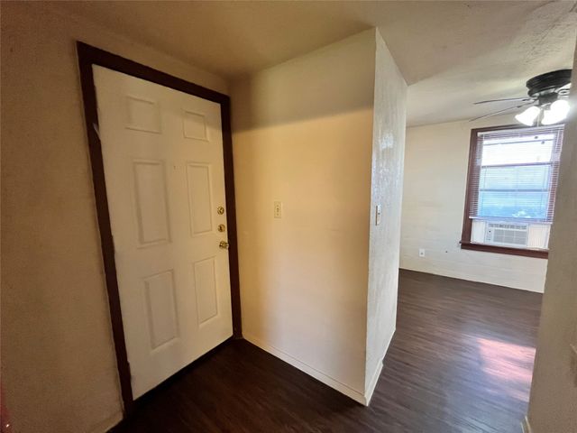 511 W Collins Street, Denton, TX 76201