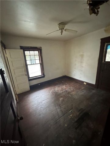 9805 Empire Avenue, East Cleveland, OH 44108