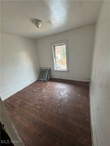 9805 Empire Avenue, East Cleveland, OH 44108