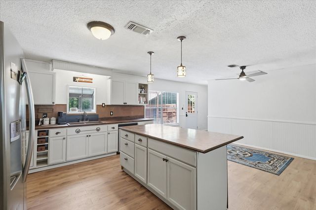 237 Brenda Lane, Gainesville, TX 76240