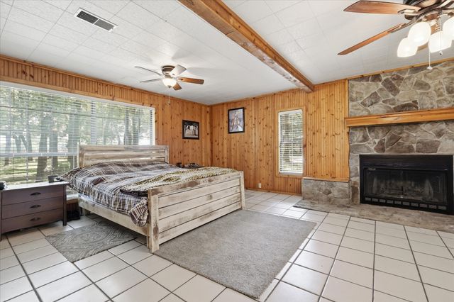 237 Brenda Lane, Gainesville, TX 76240