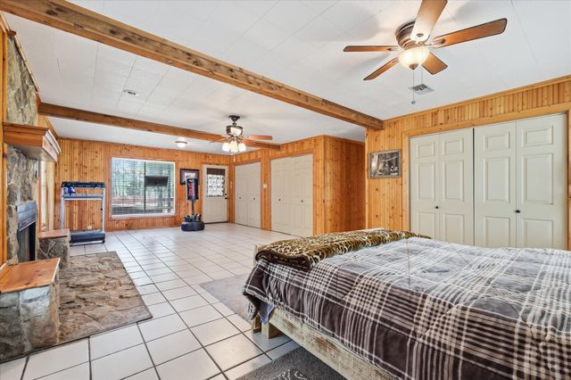 237 Brenda Lane, Gainesville, TX 76240