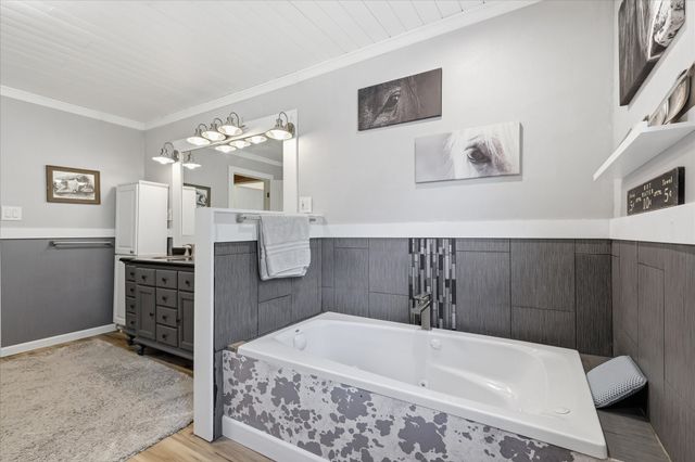 237 Brenda Lane, Gainesville, TX 76240