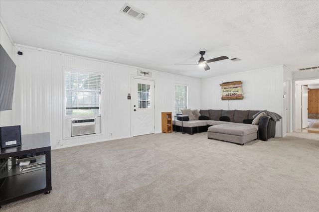 237 Brenda Lane, Gainesville, TX 76240