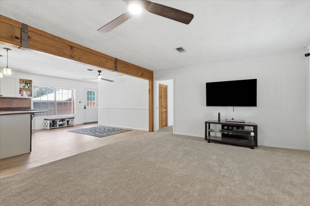 237 Brenda Lane, Gainesville, TX 76240