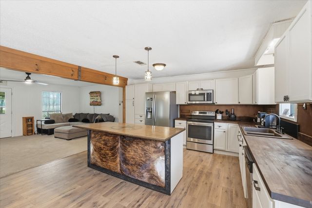 237 Brenda Lane, Gainesville, TX 76240