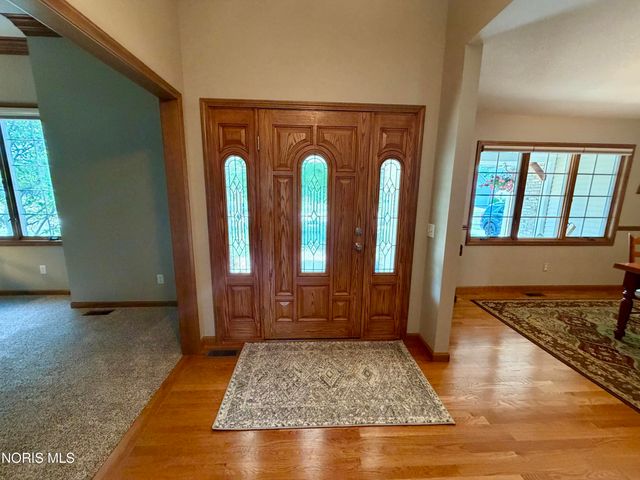 1470 Southridge Drive, Waterville, OH 43566