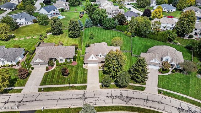 1470 Southridge Drive, Waterville, OH 43566